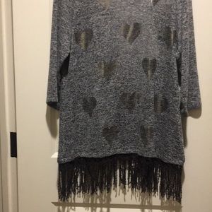 Like New! Avenue women pullover silver heart sweater dress detail hem size 14/16